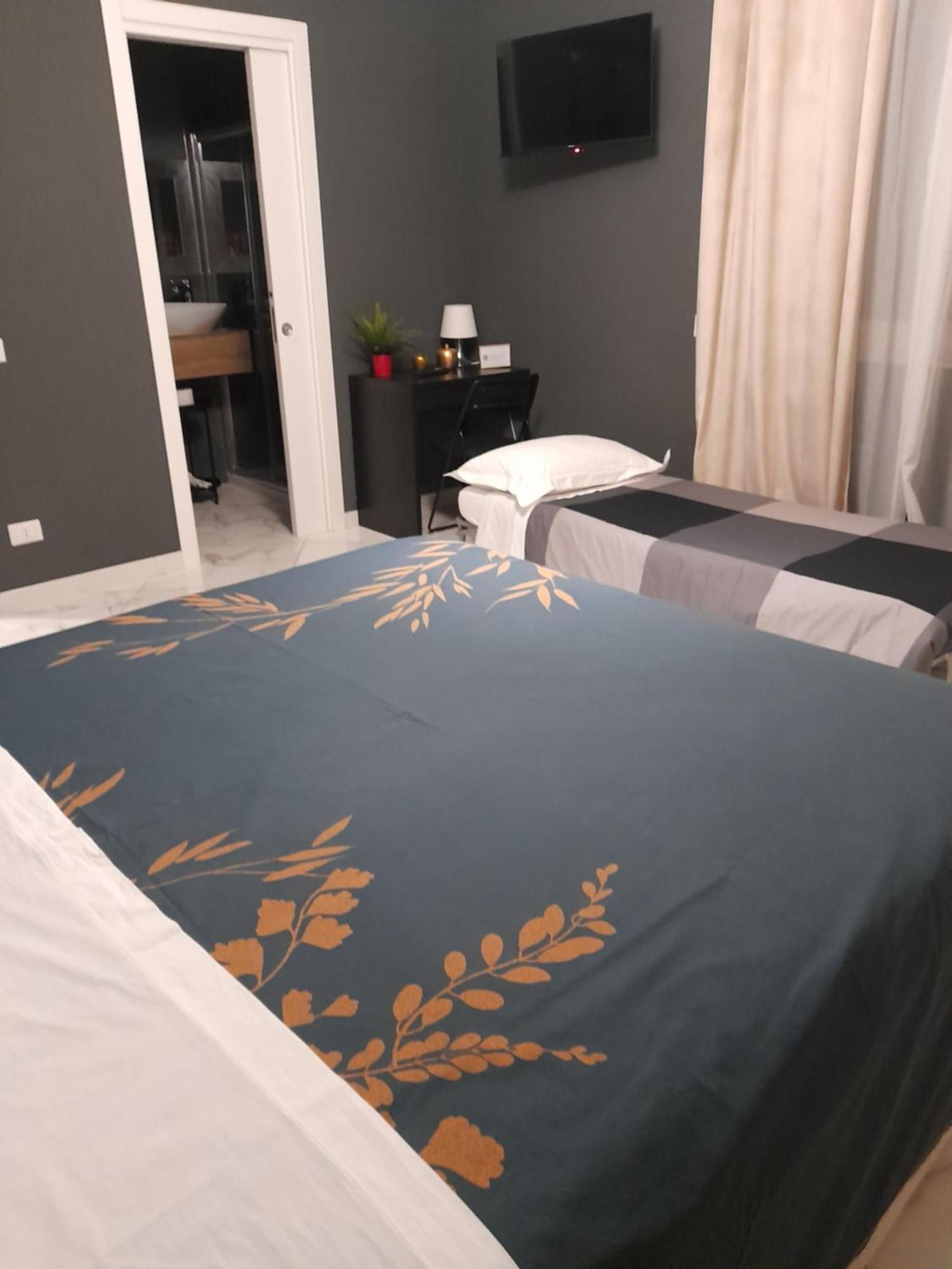Linda'S Guest House Рим Экстерьер фото